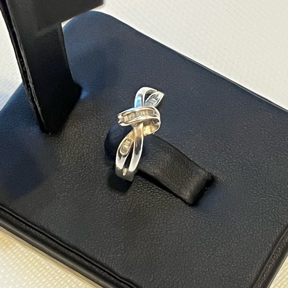 925 Sterling Silver Vintage Genuine Diamond Ring - Picture 6 of 11
